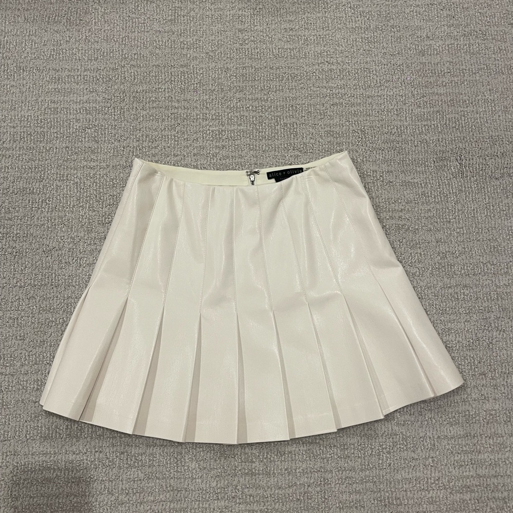 Alice and Olivia vegan leather white skirt
